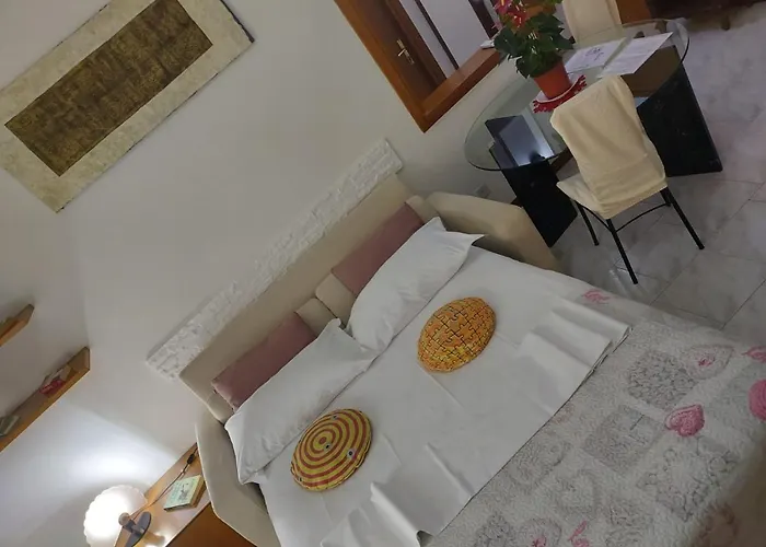 Juliet's Eye Apartmán *